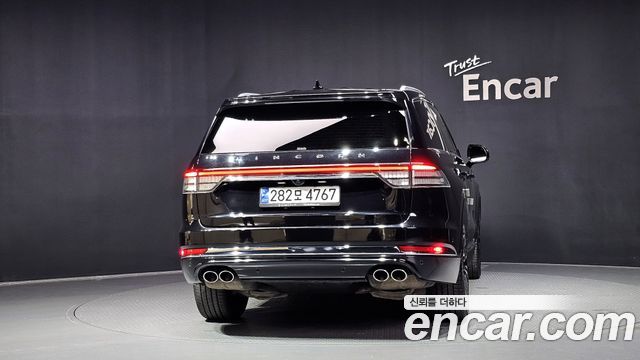 Lincoln Aviator 2-го поколения 3.0 Black Label AWD - фото 3