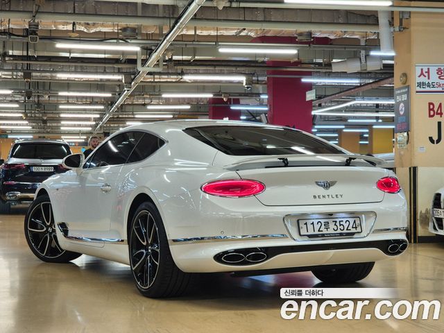 Bentley Continental GT 4.0 GT - фото 4