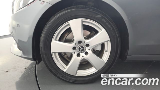 Mercedes-Benz C-Class W205 C200 d - фото 4