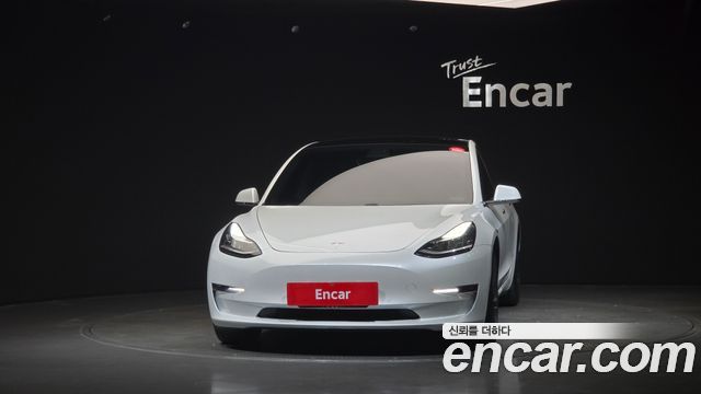 Tesla Model 3 Long Range AWD - фото 2