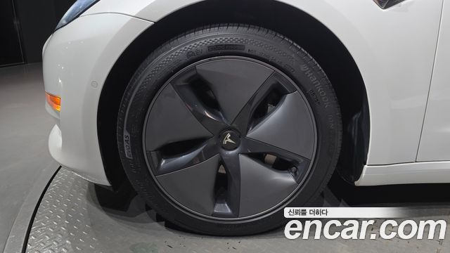 Tesla Model 3 Long Range AWD - фото 4