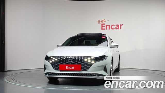 Hyundai Grandeur New IG, гибрид Calligraphy - фото 2