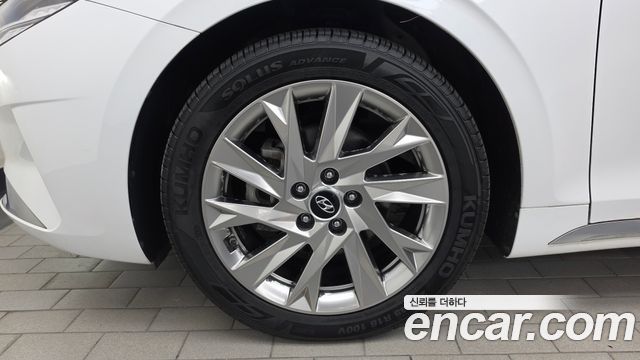 Hyundai Grandeur New IG, гибрид Calligraphy - фото 4