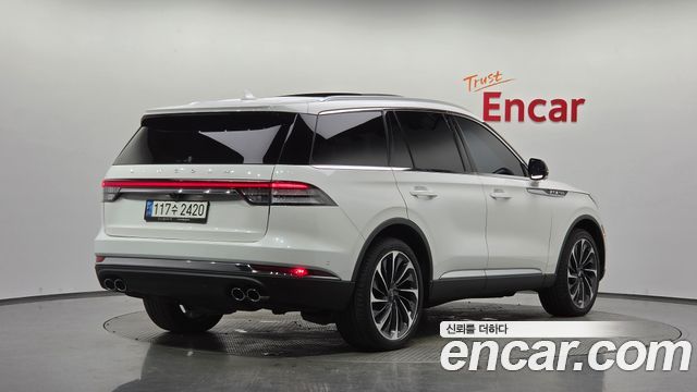 Lincoln Aviator 2-го поколения 3.0 Reserve AWD - фото 1