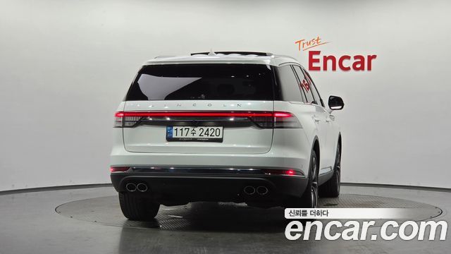 Lincoln Aviator 2-го поколения 3.0 Reserve AWD - фото 3