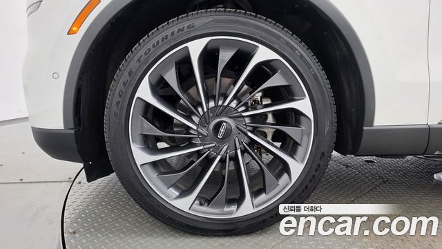 Lincoln Aviator 2-го поколения 3.0 Reserve AWD - фото 4