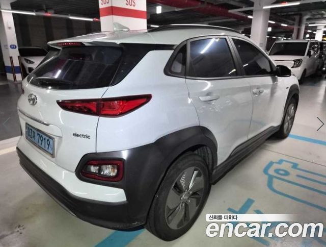 Hyundai Kona Electric Premium - фото 1