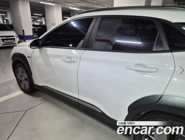 Hyundai Kona Electric Premium - фото 3