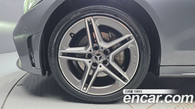Mercedes-Benz C-Class W205 C220 d 4MATIC AMG Line - фото 4