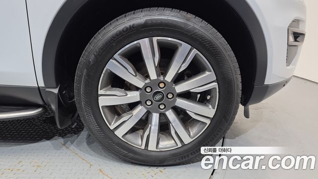 Land Rover Discovery Sport 2.0 TD4 HSE Luxury - фото 4