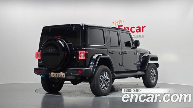 Jeep Wrangler JL 2.0 Overland 4Door 4xe - фото 0