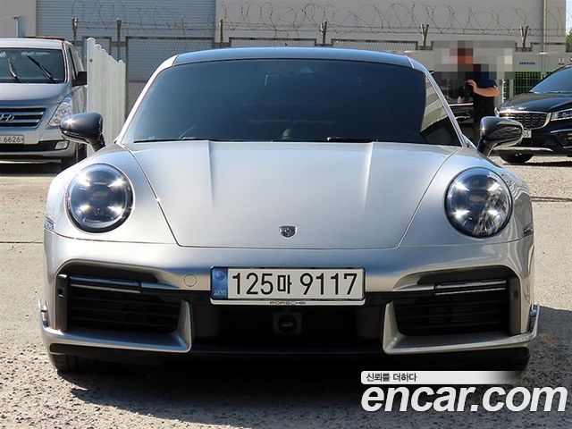 Porsche 911 Turbo S - фото 0