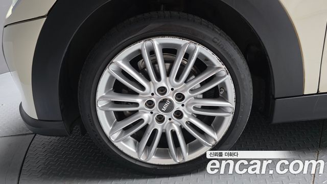 Mini Cooper 5-Door Classic Plus 3rd - фото 4
