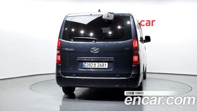 Hyundai Starex New Urban 9-Seater Premium - фото 3