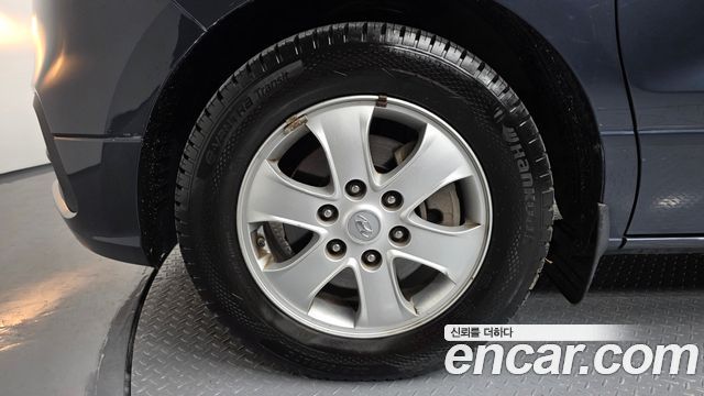 Hyundai Starex New Urban 9-Seater Premium - фото 4