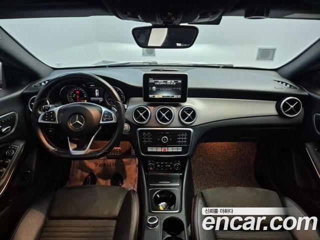 Mercedes-Benz CLA-Class C117 CLA220 AMG Line - фото 4