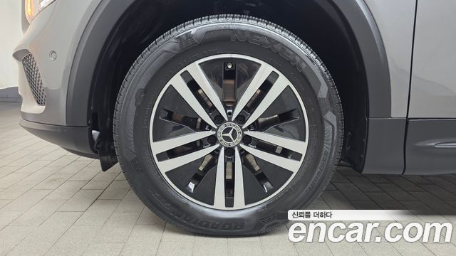 Mercedes-Benz GLB-Class X247 GLB200 d - фото 4
