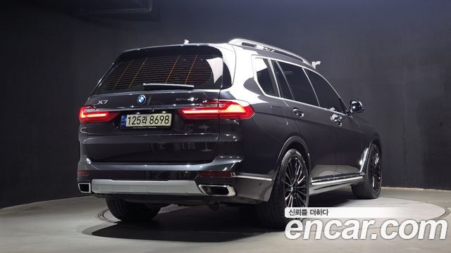 BMW X7 G07 xDrive 40d Design Pure Excellence 7-Seater - фото 1