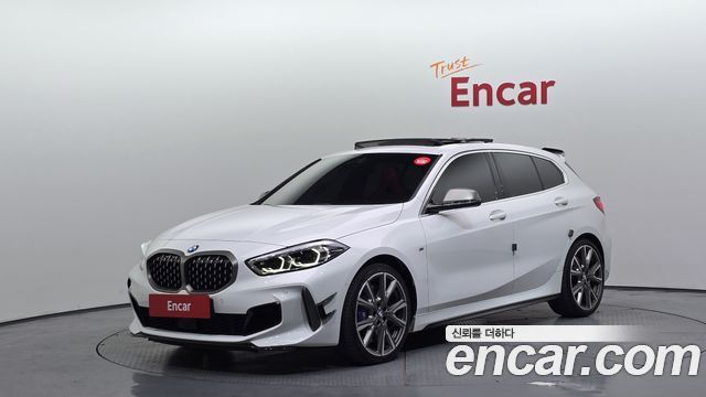 BMW 1 Series F40 M135i xDrive - фото 0