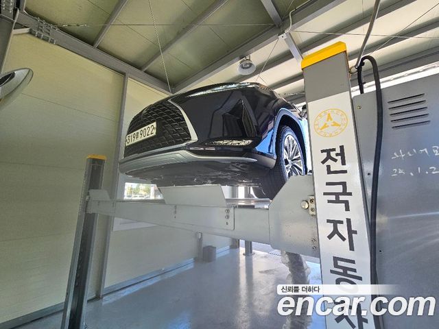 Lexus RX 450h 4-го поколения Executive - фото 0