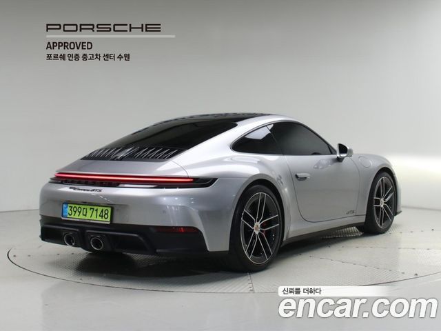 Porsche 911 Carrera GTS - фото 1