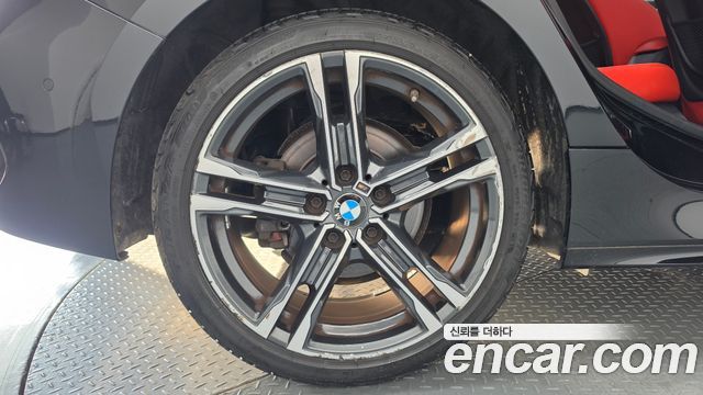 BMW 1 Series F40 118d M Sport - фото 4