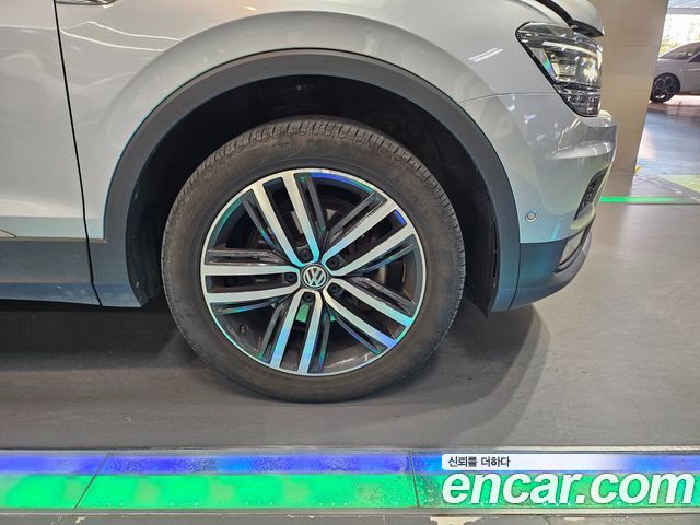 Volkswagen Tiguan Allspace 2.0 TDI Prestige - фото 4