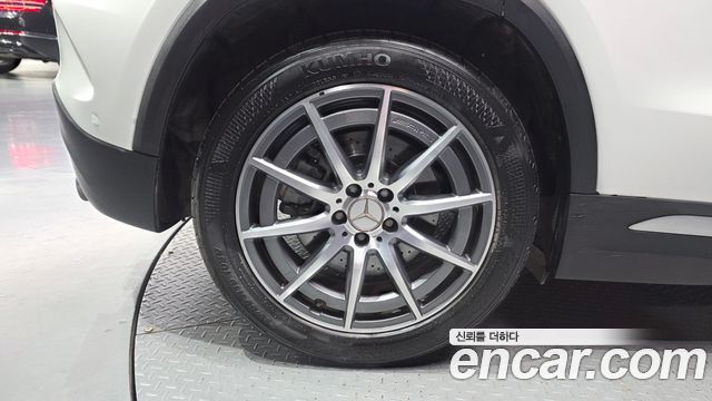Mercedes-Benz GLA-Class H247 GLA45 AMG 4MATIC+ - фото 4