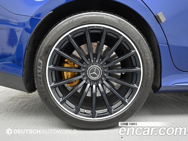Mercedes-Benz AMG GT 4Door 43 4MATIC+ - фото 4