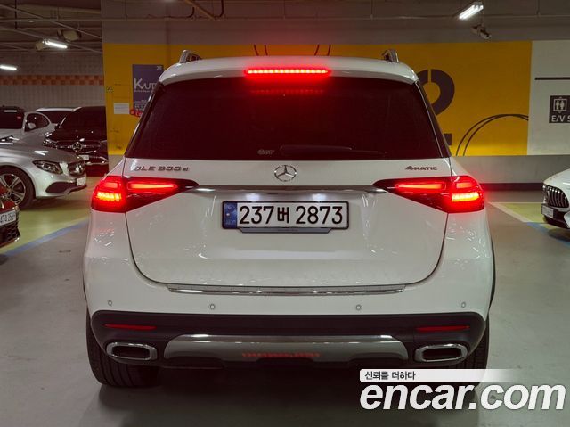 Mercedes-Benz GLE-Class W167 GLE300d 4MATIC - фото 3