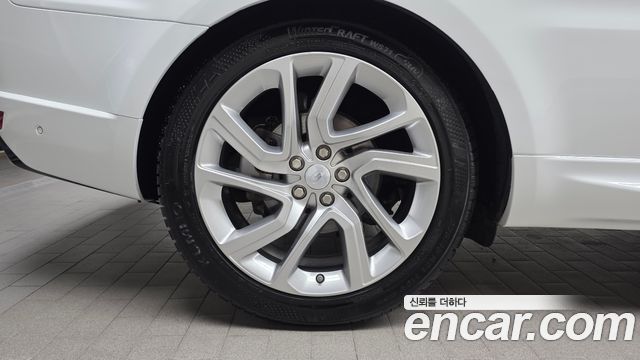 Land Rover Range Rover Sport 2-го поколения 3.0 SDV6 HSE Dynamic - фото 3