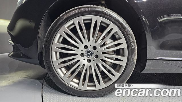 Mercedes-Benz S-Class W222 S560L - фото 4