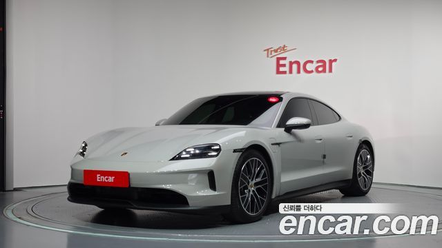 Porsche Taycan Base - фото 0