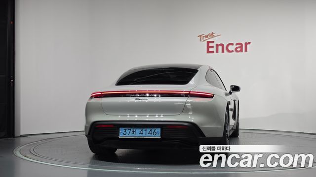 Porsche Taycan Base - фото 3