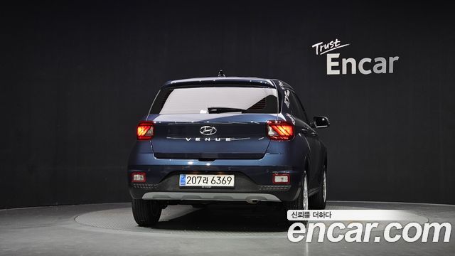 Hyundai Venue 1,6 Premium - фото 3