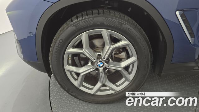 BMW X4 G02 xDrive20i xLine - фото 3
