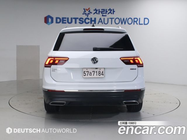 Volkswagen Tiguan Allspace 2.0 TSI Prestige - фото 3