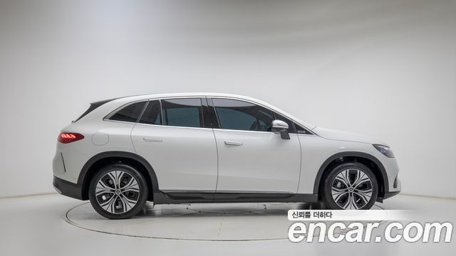 Mercedes-Benz EQE SUV EQE350+ - фото 3