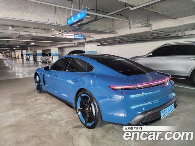 Porsche Taycan GTS - фото 1