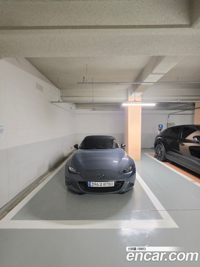 Mazda MX-5 MIATA Miata - фото 2