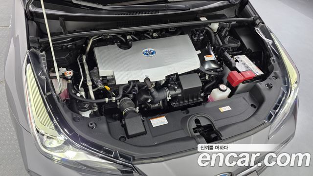 Toyota Prius 4-го поколения 1.8 - фото 4