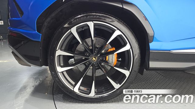 Lamborghini Urus 4.0 V8 - фото 4