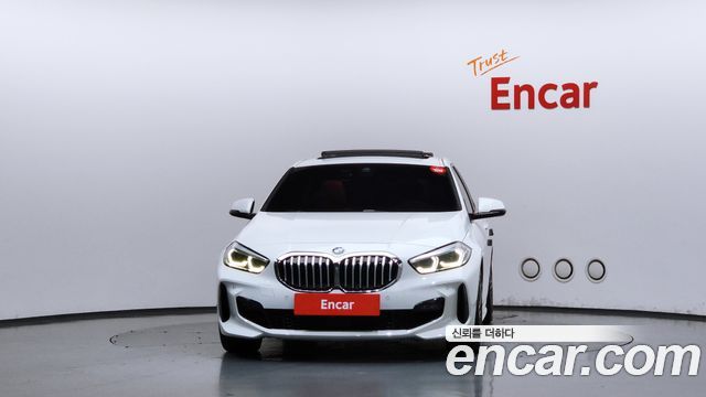BMW 1 Series F40 120i M Sports - фото 2