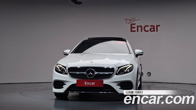 Mercedes-Benz E-Class W213 E220d Coupe - фото 1