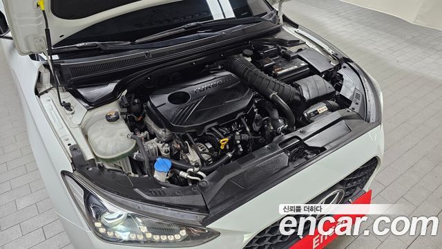 Hyundai Veloster JS 1.6 Turbo Sport Core - фото 4