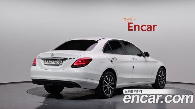 Mercedes-Benz C-Class W205 C200 - фото 1