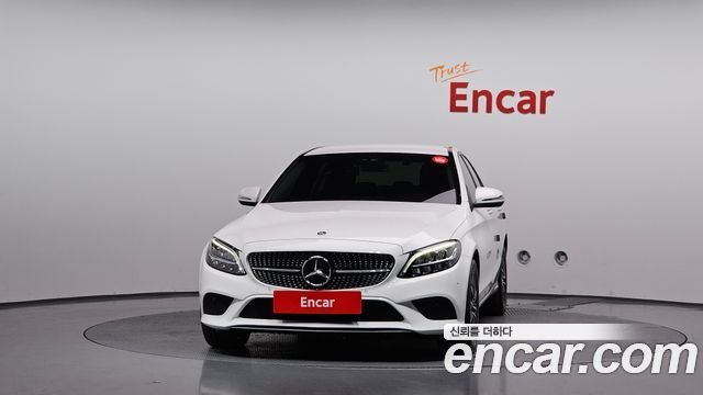 Mercedes-Benz C-Class W205 C200 - фото 2