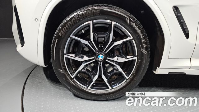 BMW X4 G02 xDrive20i M Sport - фото 3