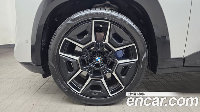 BMW XM G09 4.4 - фото 4