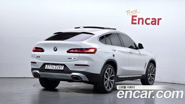 BMW X4 G02 xDrive20i xLine - фото 1